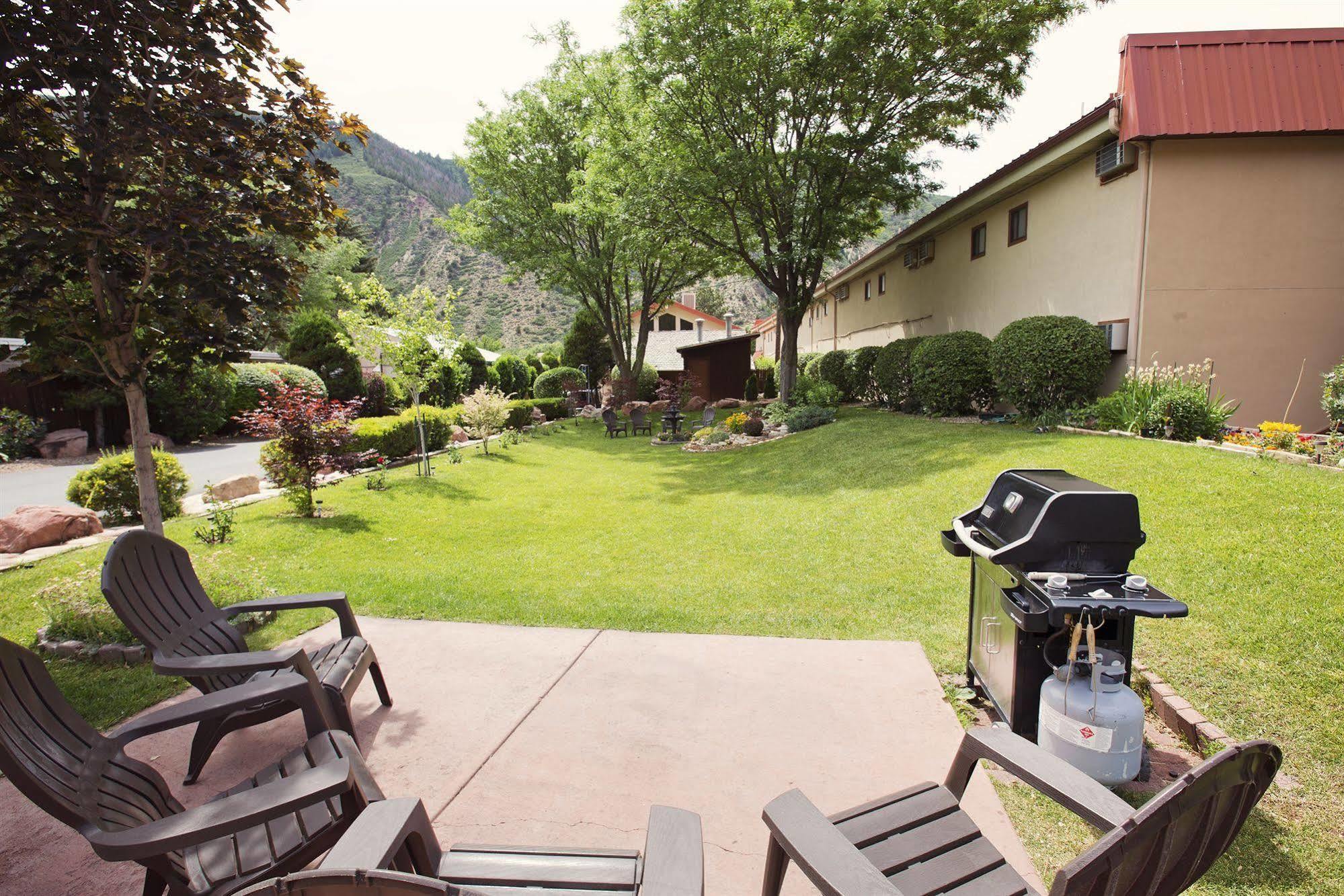 Glenwood Springs Cedar Lodge מראה חיצוני תמונה