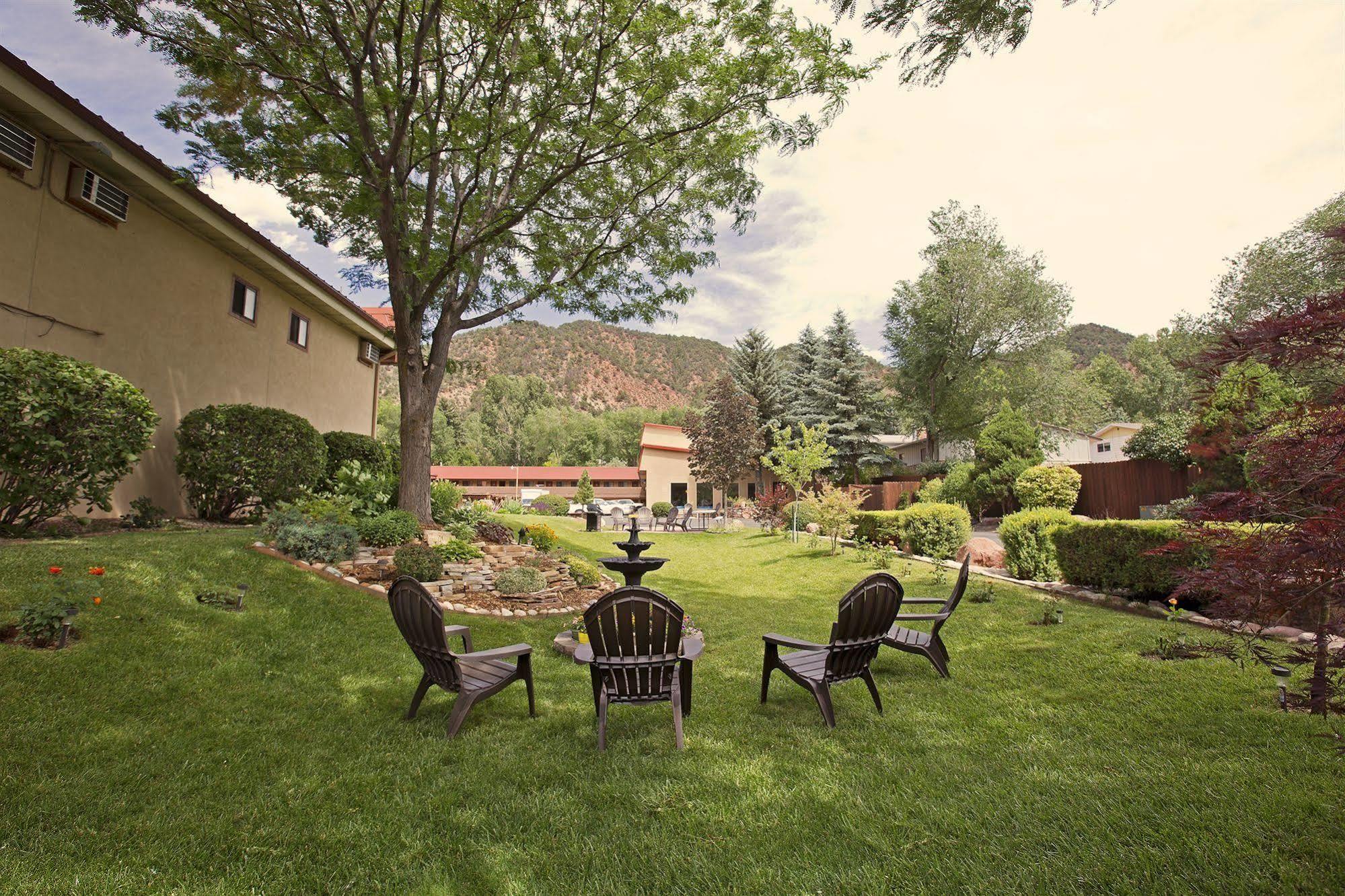 Glenwood Springs Cedar Lodge מראה חיצוני תמונה